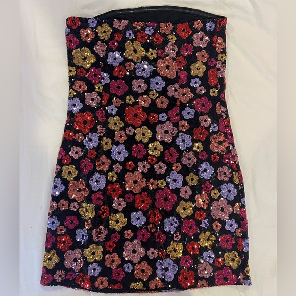 Endless Rose Sequin Dress - Picture 2 of 4